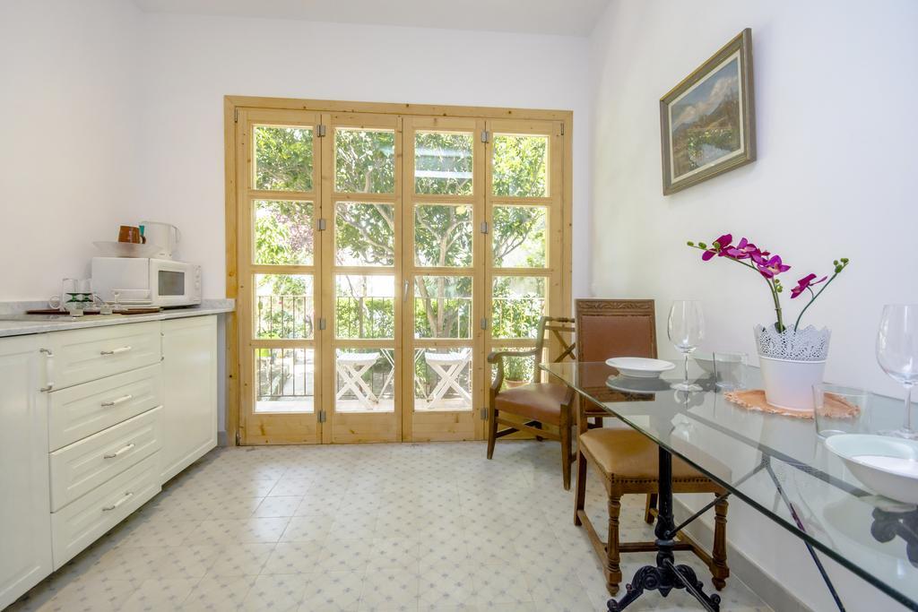 Pension Bellavista Port de Pollença Exteriör bild